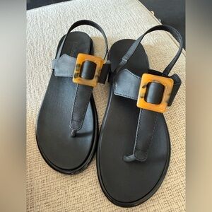 OluKai La’i T-Bar sandals. Black size 7